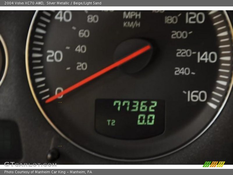 Silver Metallic / Beige/Light Sand 2004 Volvo XC70 AWD