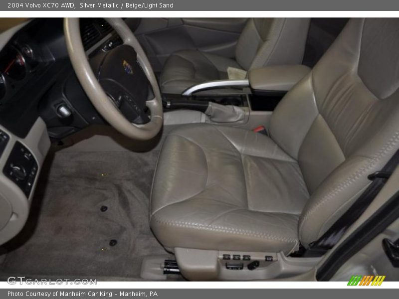 Silver Metallic / Beige/Light Sand 2004 Volvo XC70 AWD