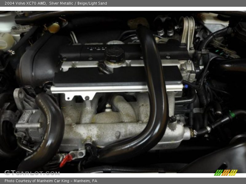 Silver Metallic / Beige/Light Sand 2004 Volvo XC70 AWD