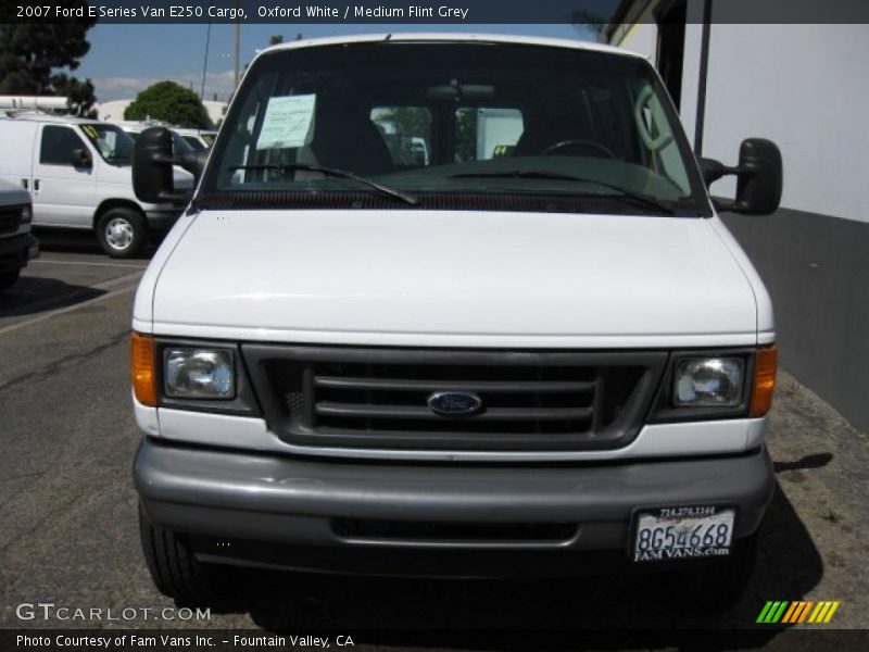 Oxford White / Medium Flint Grey 2007 Ford E Series Van E250 Cargo