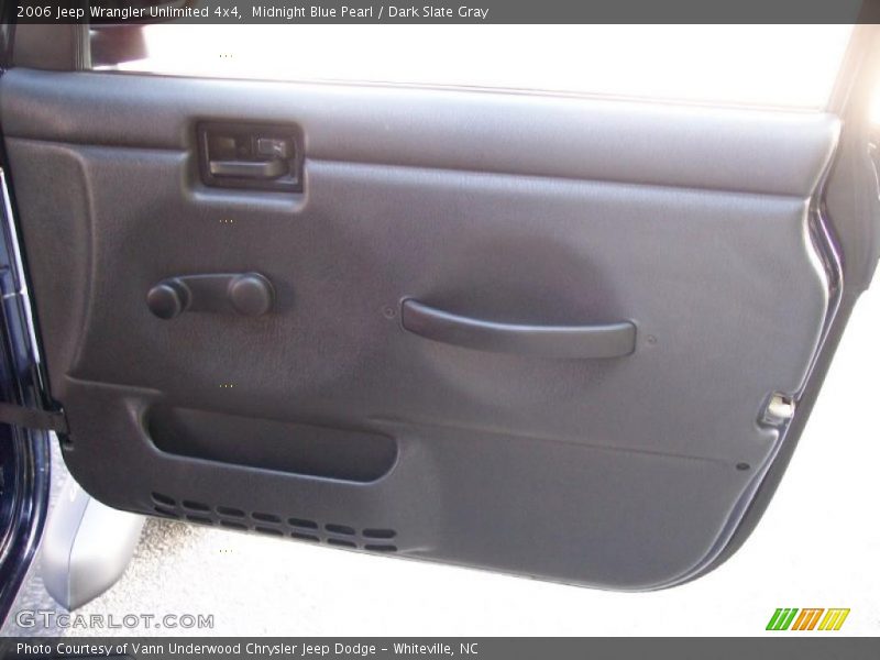 Midnight Blue Pearl / Dark Slate Gray 2006 Jeep Wrangler Unlimited 4x4