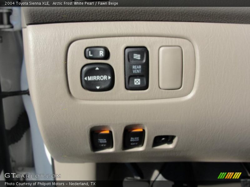 Arctic Frost White Pearl / Fawn Beige 2004 Toyota Sienna XLE