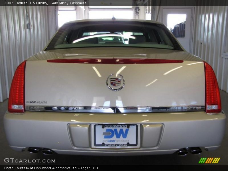 Gold Mist / Cashmere 2007 Cadillac DTS Luxury