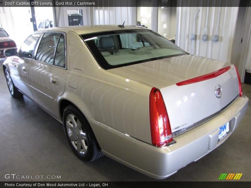 Gold Mist / Cashmere 2007 Cadillac DTS Luxury