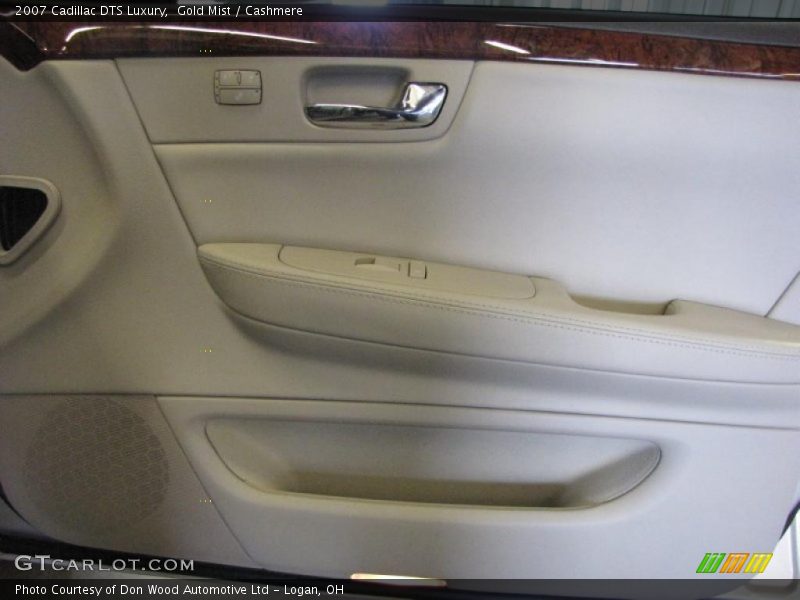 Gold Mist / Cashmere 2007 Cadillac DTS Luxury