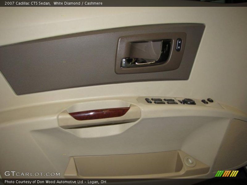 White Diamond / Cashmere 2007 Cadillac CTS Sedan