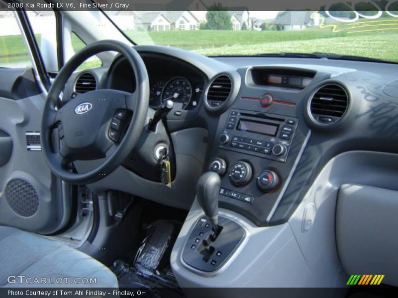 Fine Silver / Gray 2008 Kia Rondo LX V6