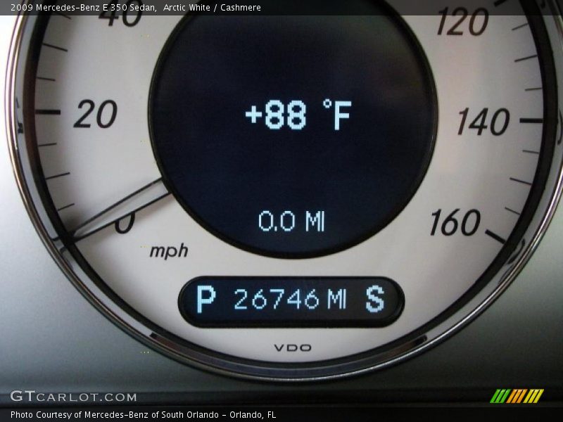 Arctic White / Cashmere 2009 Mercedes-Benz E 350 Sedan