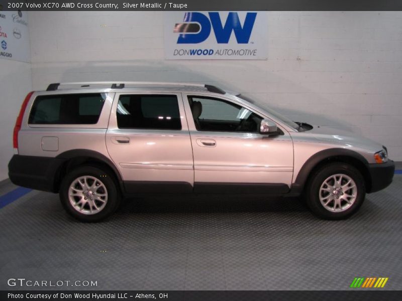Silver Metallic / Taupe 2007 Volvo XC70 AWD Cross Country