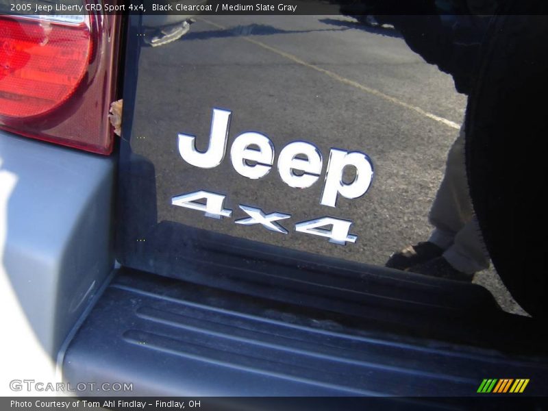 Black Clearcoat / Medium Slate Gray 2005 Jeep Liberty CRD Sport 4x4
