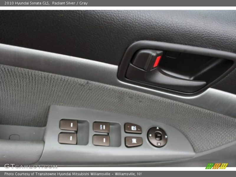 Radiant Silver / Gray 2010 Hyundai Sonata GLS