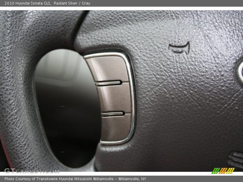 Radiant Silver / Gray 2010 Hyundai Sonata GLS