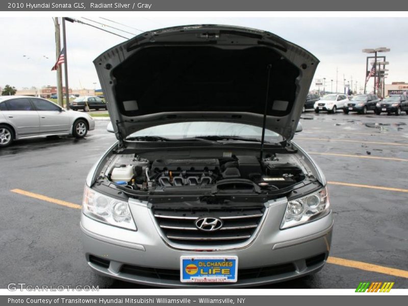 Radiant Silver / Gray 2010 Hyundai Sonata GLS