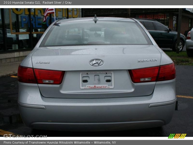 Radiant Silver / Gray 2010 Hyundai Sonata GLS