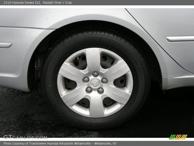 Radiant Silver / Gray 2010 Hyundai Sonata GLS