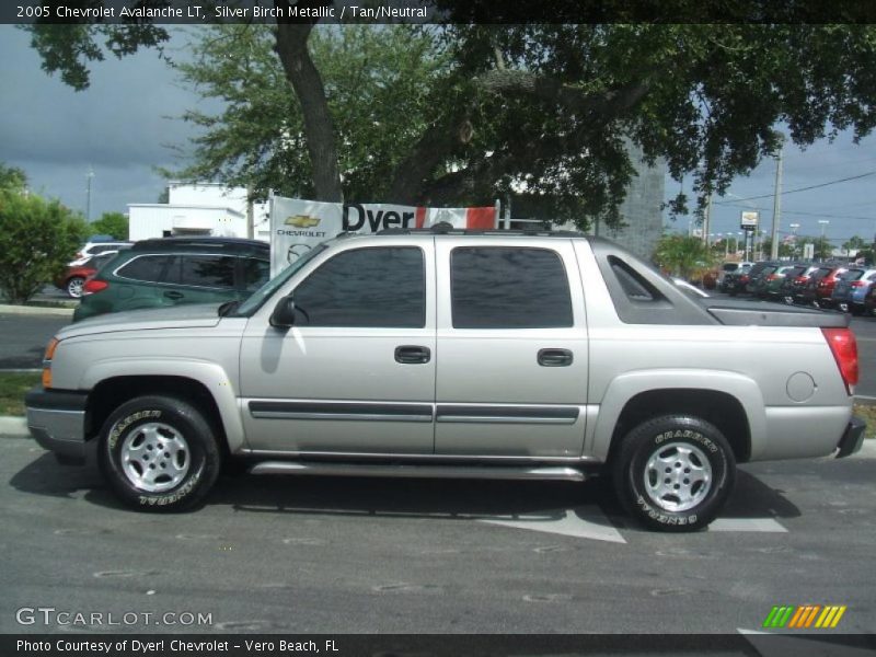 Silver Birch Metallic / Tan/Neutral 2005 Chevrolet Avalanche LT