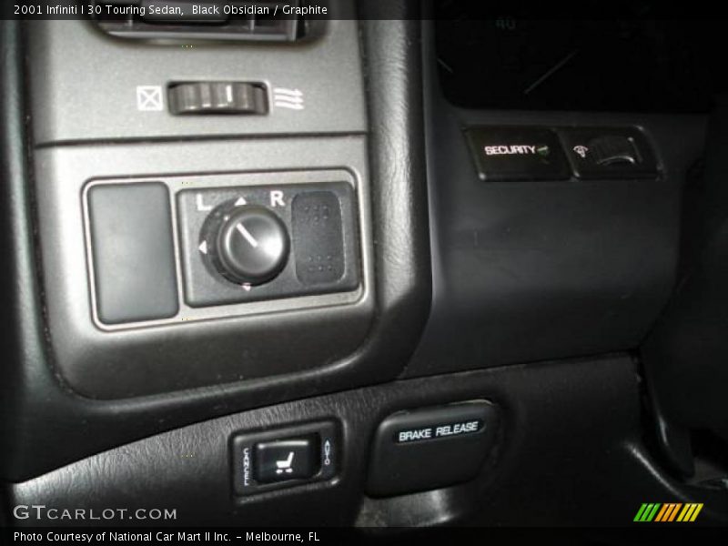 Black Obsidian / Graphite 2001 Infiniti I 30 Touring Sedan