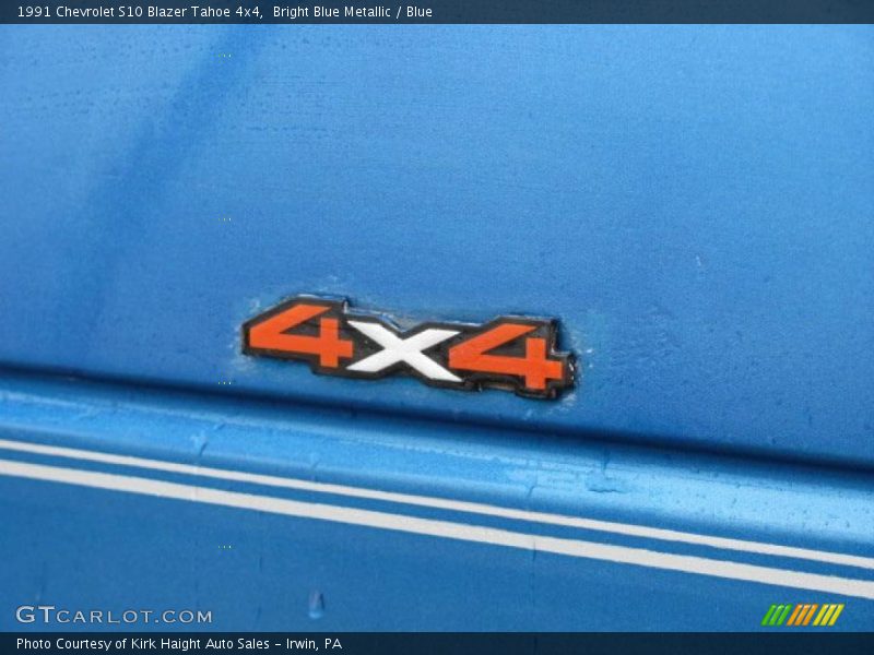 Bright Blue Metallic / Blue 1991 Chevrolet S10 Blazer Tahoe 4x4