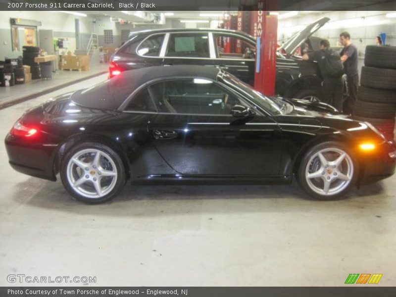 Black / Black 2007 Porsche 911 Carrera Cabriolet