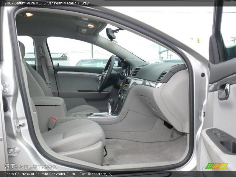 Silver Pearl Metallic / Gray 2007 Saturn Aura XE