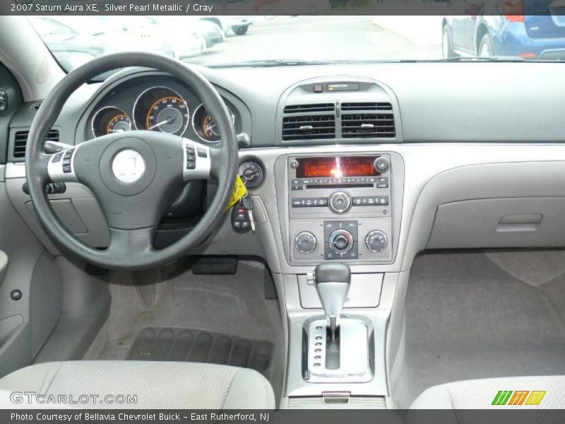 Silver Pearl Metallic / Gray 2007 Saturn Aura XE