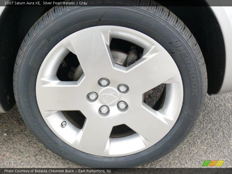 Silver Pearl Metallic / Gray 2007 Saturn Aura XE
