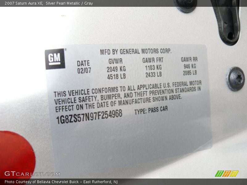Silver Pearl Metallic / Gray 2007 Saturn Aura XE