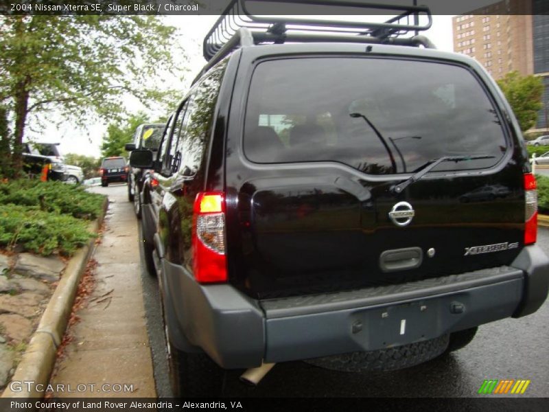 Super Black / Charcoal 2004 Nissan Xterra SE