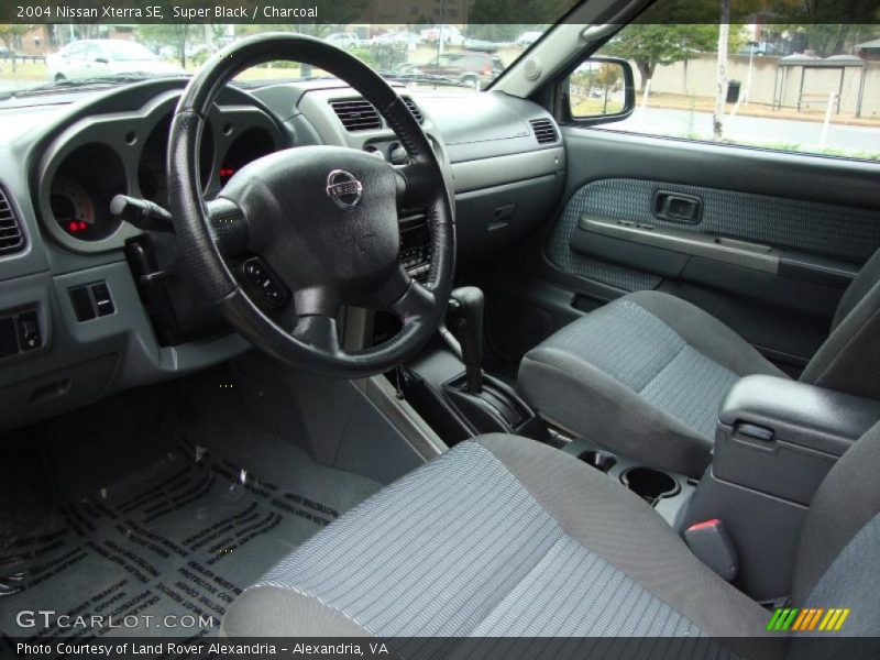 Super Black / Charcoal 2004 Nissan Xterra SE