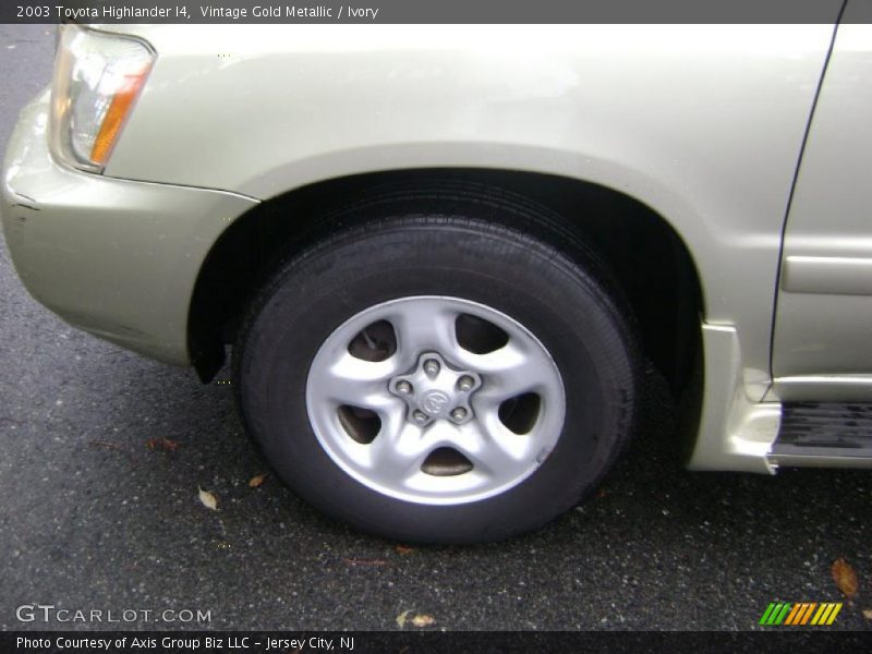 Vintage Gold Metallic / Ivory 2003 Toyota Highlander I4