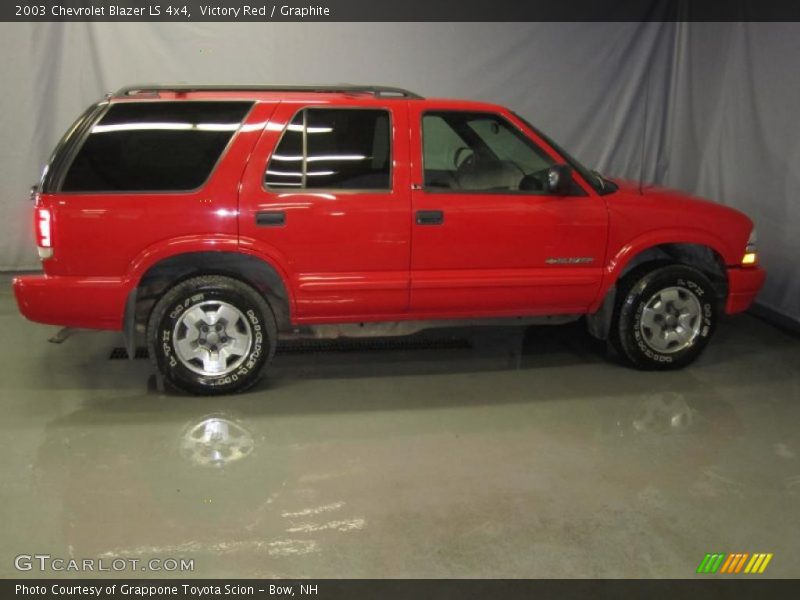 Victory Red / Graphite 2003 Chevrolet Blazer LS 4x4