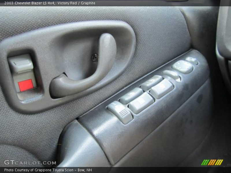 Victory Red / Graphite 2003 Chevrolet Blazer LS 4x4