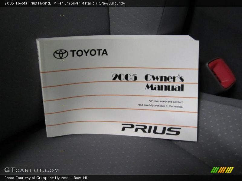 Millenium Silver Metallic / Gray/Burgundy 2005 Toyota Prius Hybrid