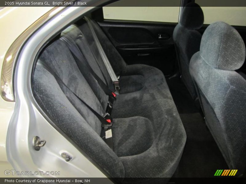 Bright Silver / Black 2005 Hyundai Sonata GL