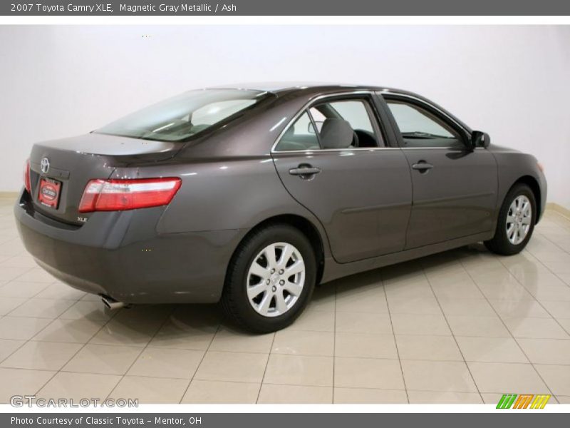 Magnetic Gray Metallic / Ash 2007 Toyota Camry XLE