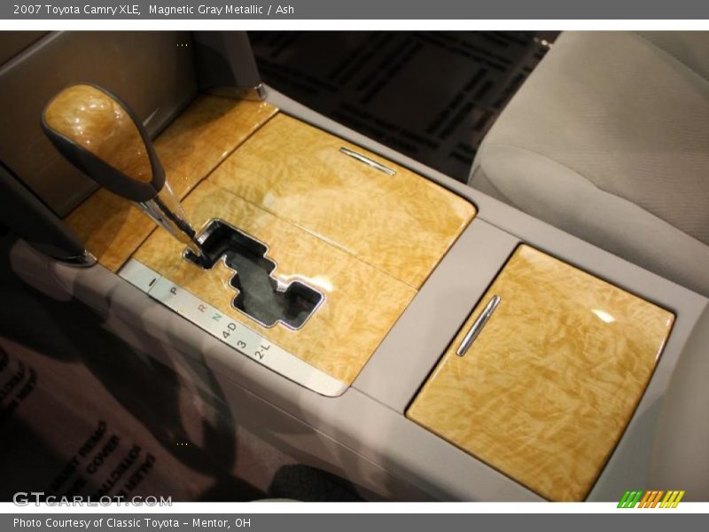 Magnetic Gray Metallic / Ash 2007 Toyota Camry XLE