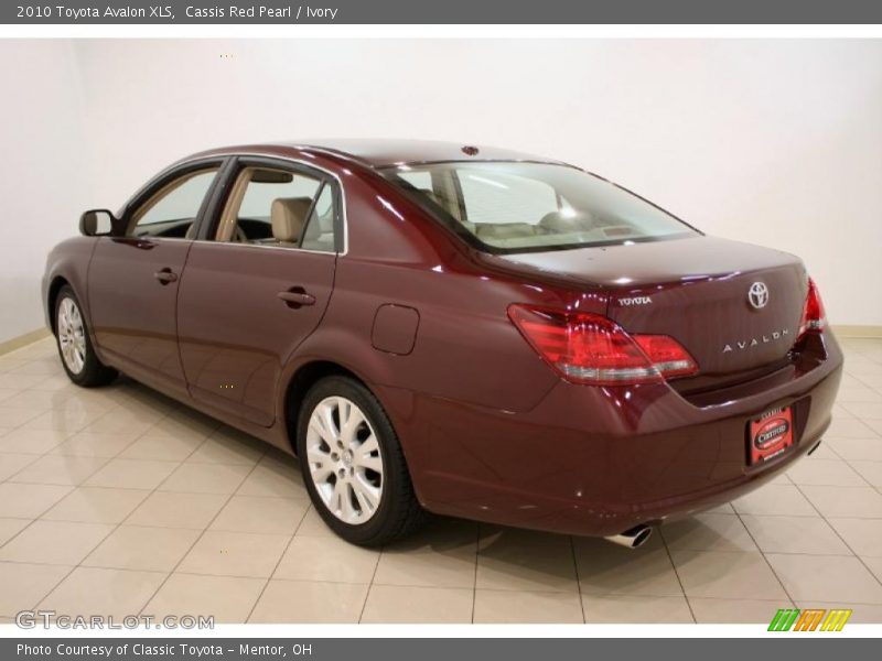 Cassis Red Pearl / Ivory 2010 Toyota Avalon XLS