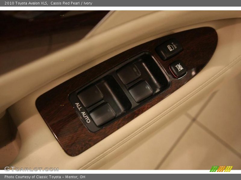 Cassis Red Pearl / Ivory 2010 Toyota Avalon XLS