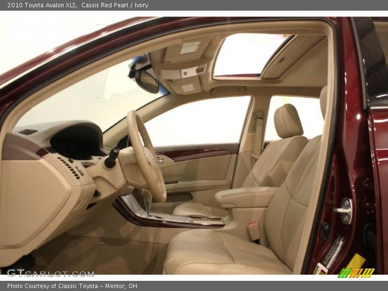 Cassis Red Pearl / Ivory 2010 Toyota Avalon XLS