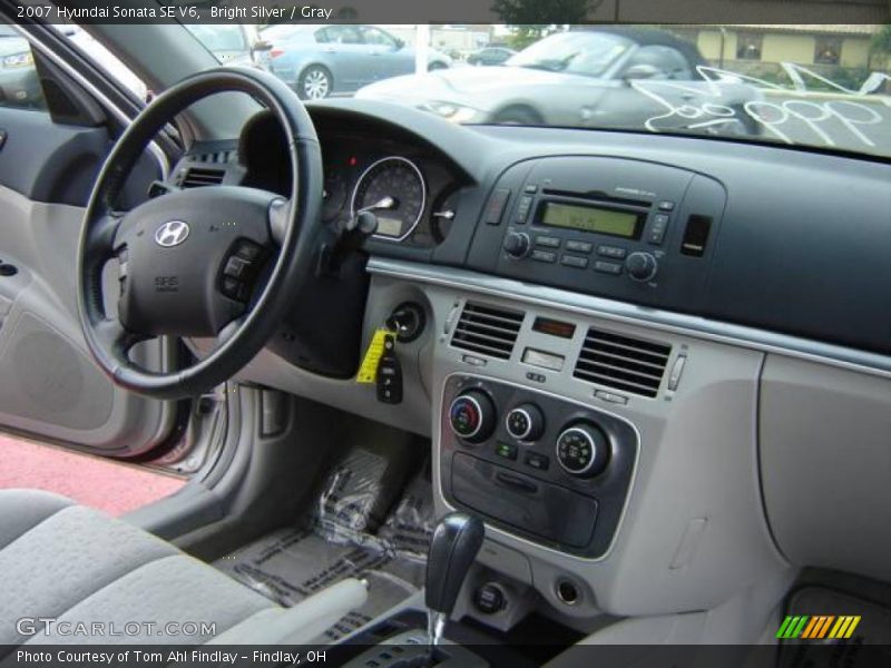 Bright Silver / Gray 2007 Hyundai Sonata SE V6