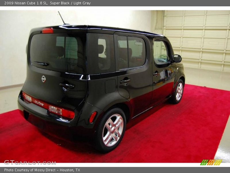 Super Black / Light Gray 2009 Nissan Cube 1.8 SL