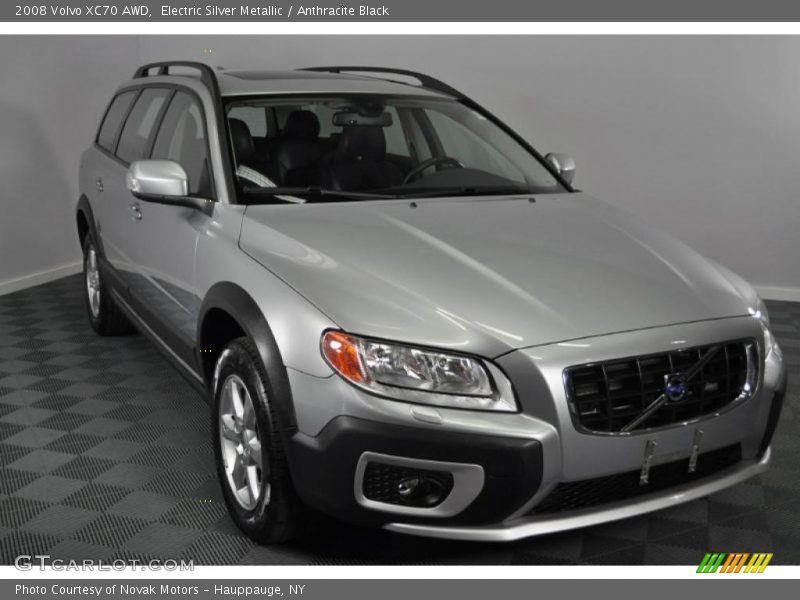 Electric Silver Metallic / Anthracite Black 2008 Volvo XC70 AWD