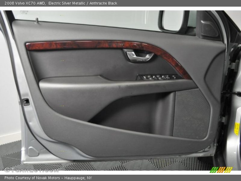 Electric Silver Metallic / Anthracite Black 2008 Volvo XC70 AWD