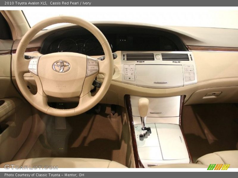 Cassis Red Pearl / Ivory 2010 Toyota Avalon XLS