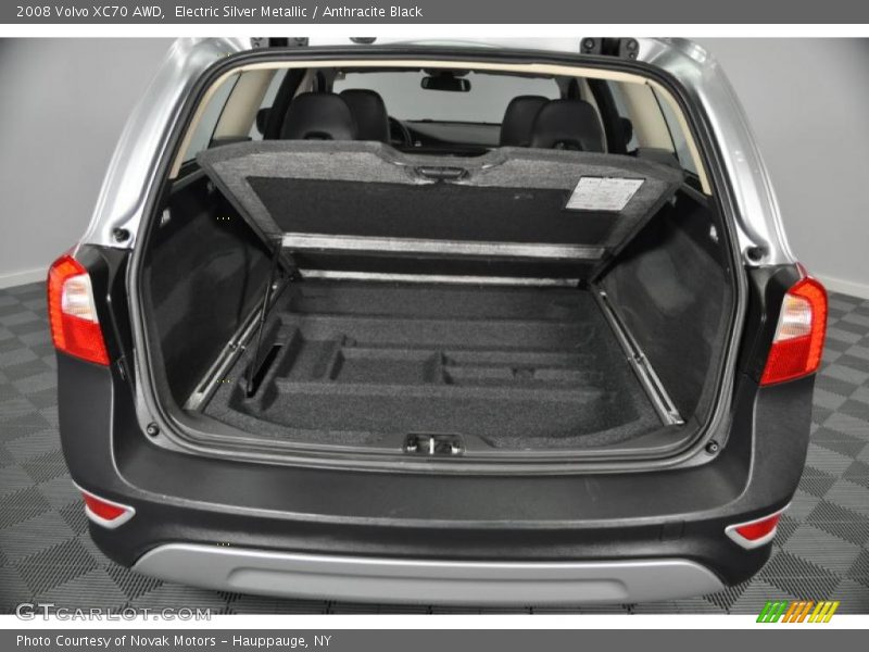 Electric Silver Metallic / Anthracite Black 2008 Volvo XC70 AWD