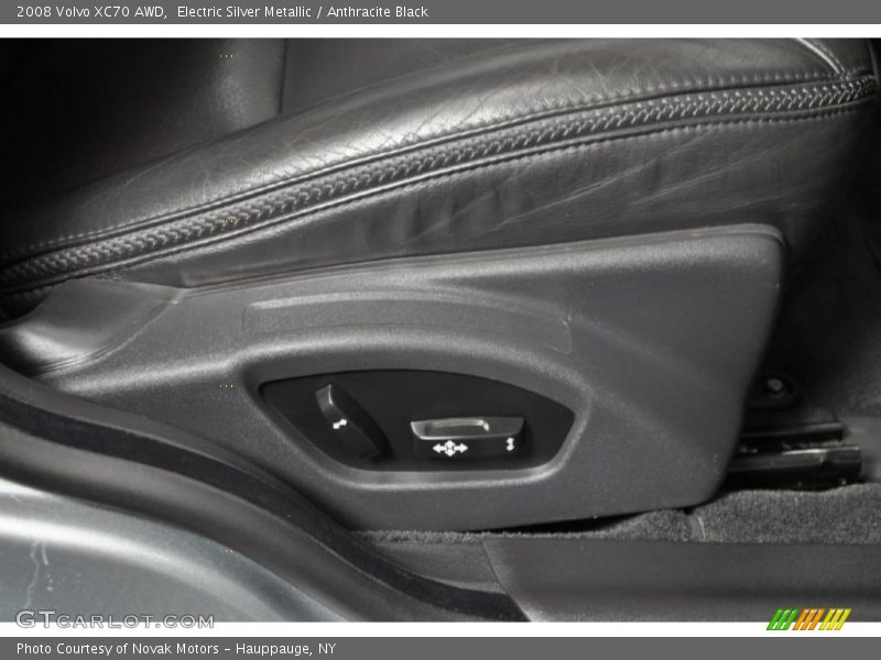 Electric Silver Metallic / Anthracite Black 2008 Volvo XC70 AWD