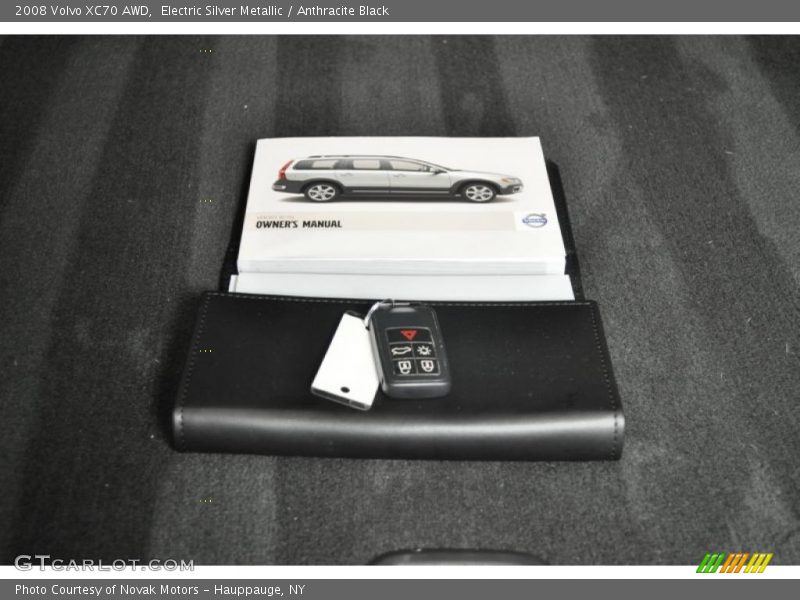 Electric Silver Metallic / Anthracite Black 2008 Volvo XC70 AWD