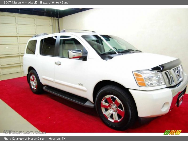 Blizzard White / Sand 2007 Nissan Armada LE