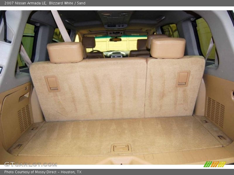 Blizzard White / Sand 2007 Nissan Armada LE