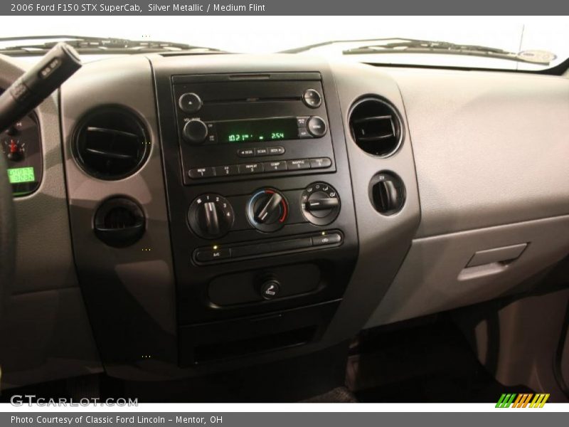 Silver Metallic / Medium Flint 2006 Ford F150 STX SuperCab
